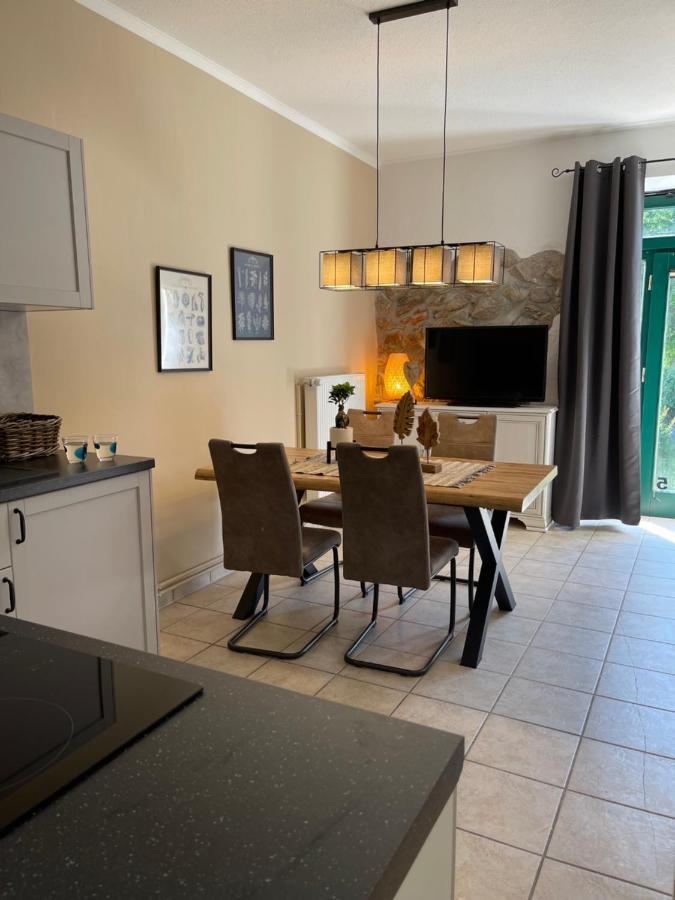 Naturnahes, Neu Moebl.Apartment, Hundefreundlich Neu Gaarz Екстер'єр фото